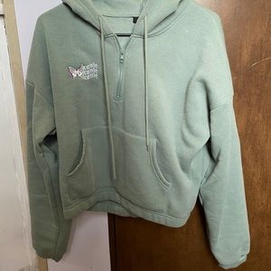 Cropped 1/4 zip sweatshirt